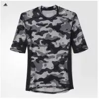 Tee-shirt Adidas Techfit camouflée manches courtes