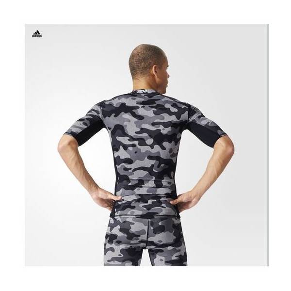 Tee-shirt Adidas Techfit camouflée manches courtes