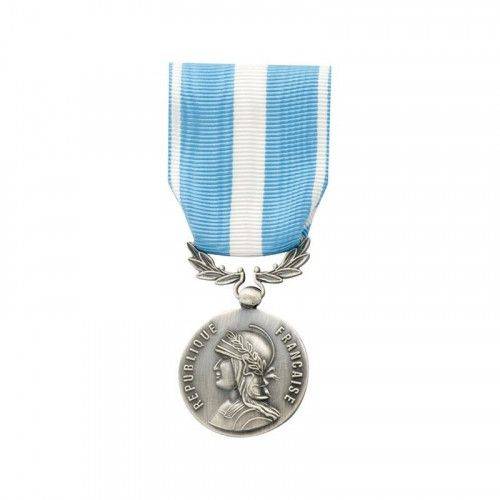 Médaille pendante outre mer
