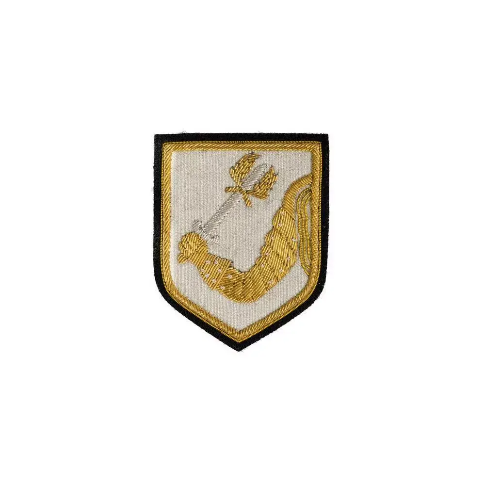Ecusson de bras brodé main D.G.G.N