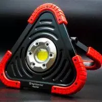 Triangle de signalisation lumineux 3 en 1 rechargeable - 2000 lumens