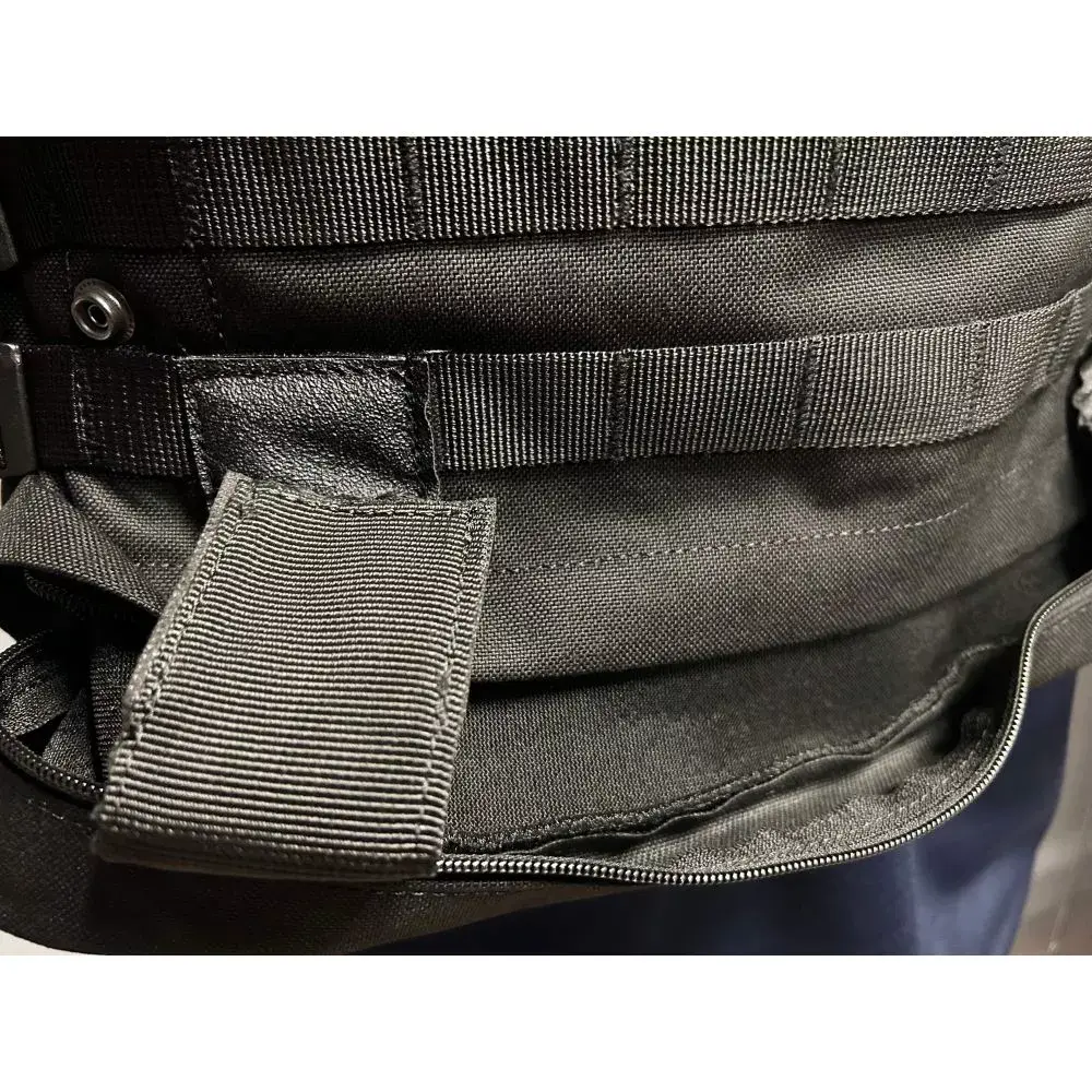 Gilet d'intervention Molle porte plaques noir V2 - ADN Tactical Gilet d'intervention Molle porte plaques noir V2 - ADN Tactical
