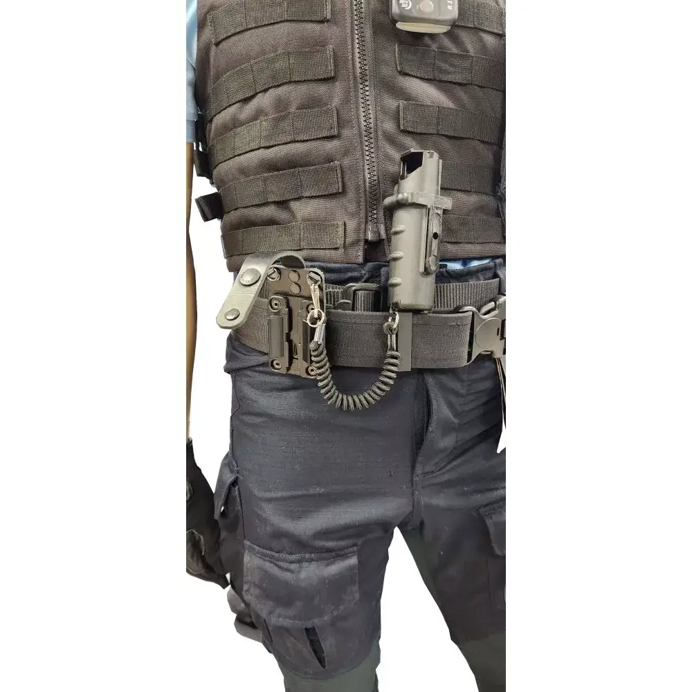 Porte aérosol 50ml rigide et amovible avec dragonne intégrée