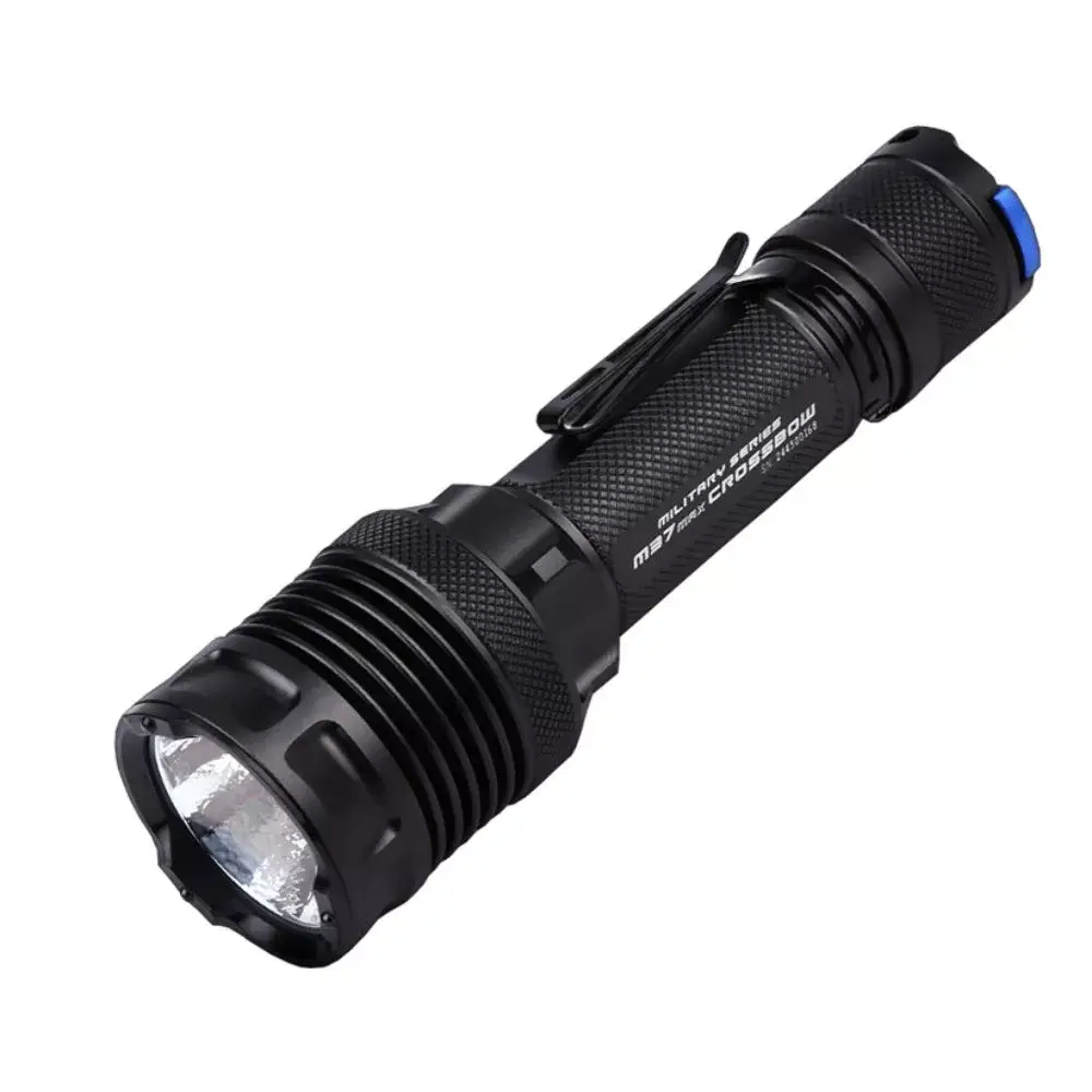 Lampe tactique rechargeable M37 MAX 5000 Lumens - Niteye Lampe tactique rechargeable M37 MAX 5000 Lumens - Niteye