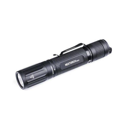 Lampe Tactique E52D 3700 Lumens - Nextorch