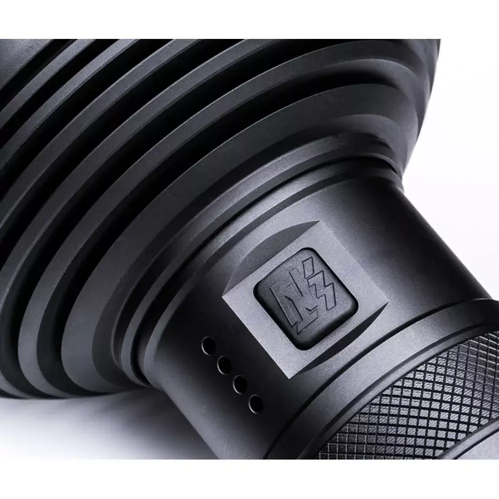 Lampe Torche de recherche ST31 20000 Lumens - Nextorch