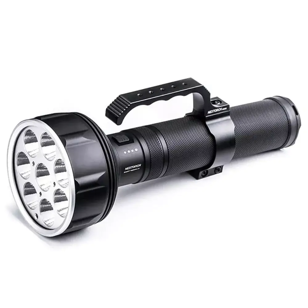 Lampe Torche de recherche ST31 20000 Lumens - Nextorch