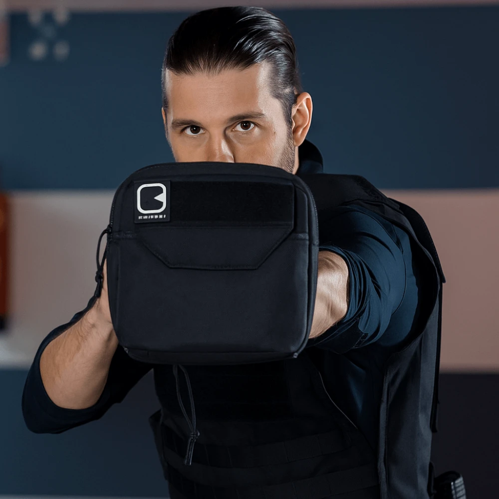 Bouclier de protection Quickshield Tactical avec housse rouge - Quickshield Bouclier de protection Quickshield Tactical avec housse rouge - Quickshield