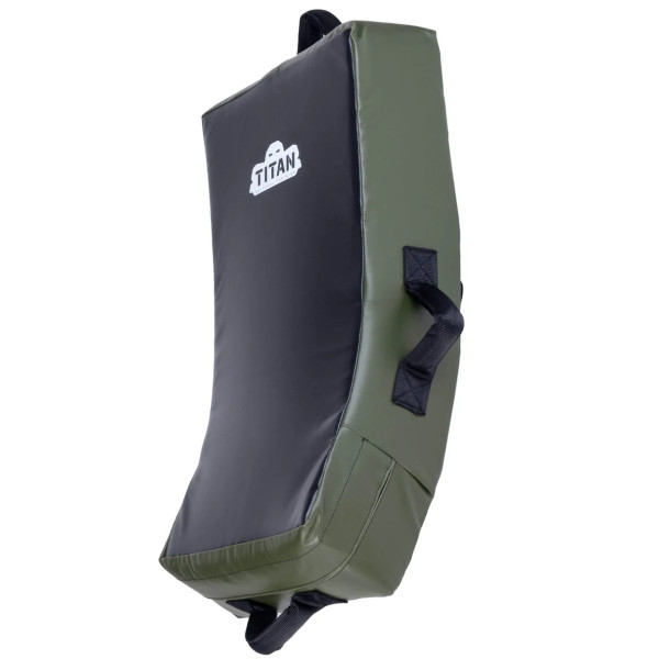 Bouclier incurvé à prises multiples