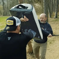 Bouclier arrondi TITAN Scutum 2 en 1