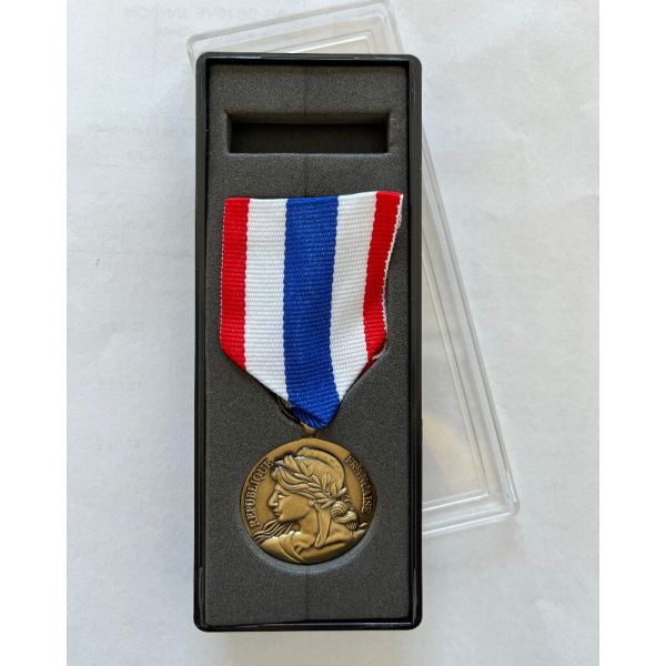 Medaille Pendante Protection Militaire du Territoire
