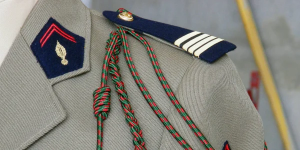 tous les accessoires à la tenue militaire